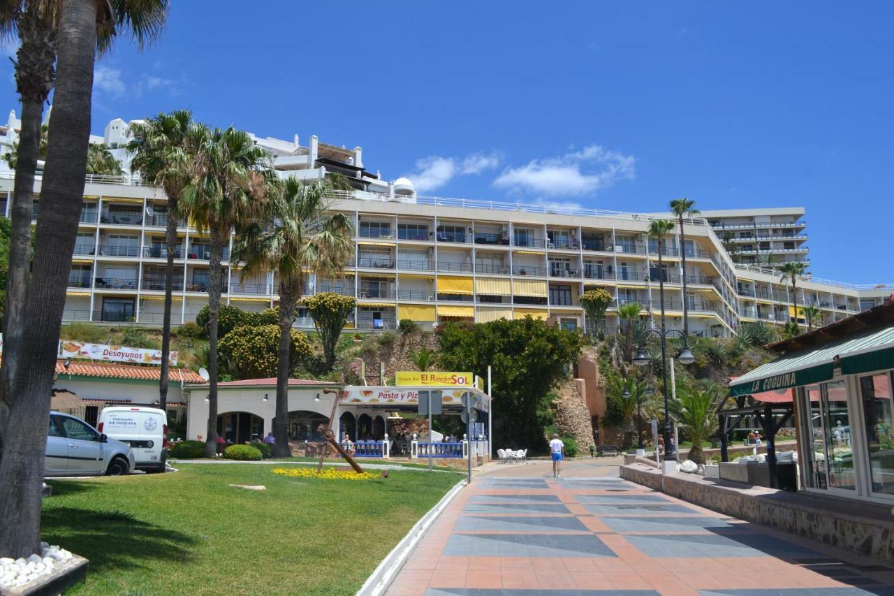 Sea Front Studio With Spacious Balcony Santa Clara Torremolinos Exterior photo